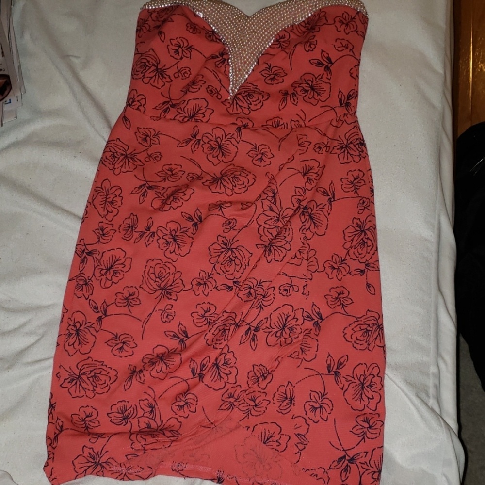 Pearl detailed salmon mini dress